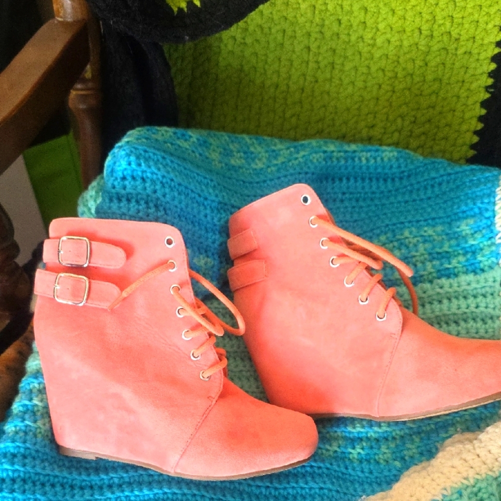 Women's Pink Wedge Ankle Boots